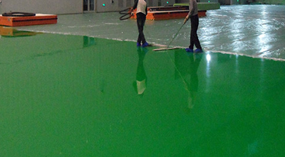 做環氧自流平遇到漆膜開裂的情況怎么處理？