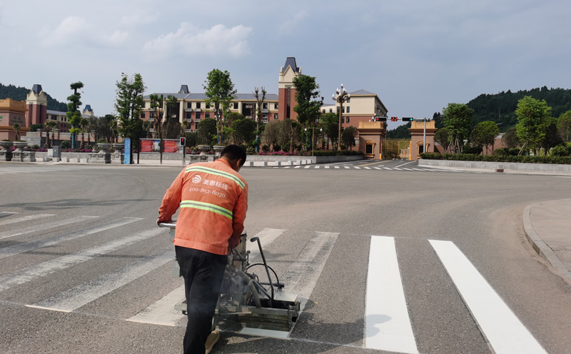 熱熔標線 熱熔標線