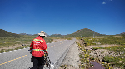 道路交通標線施工后為什么會出現“泛黑”問題？