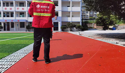 彈性丙烯酸球場有哪些特點？