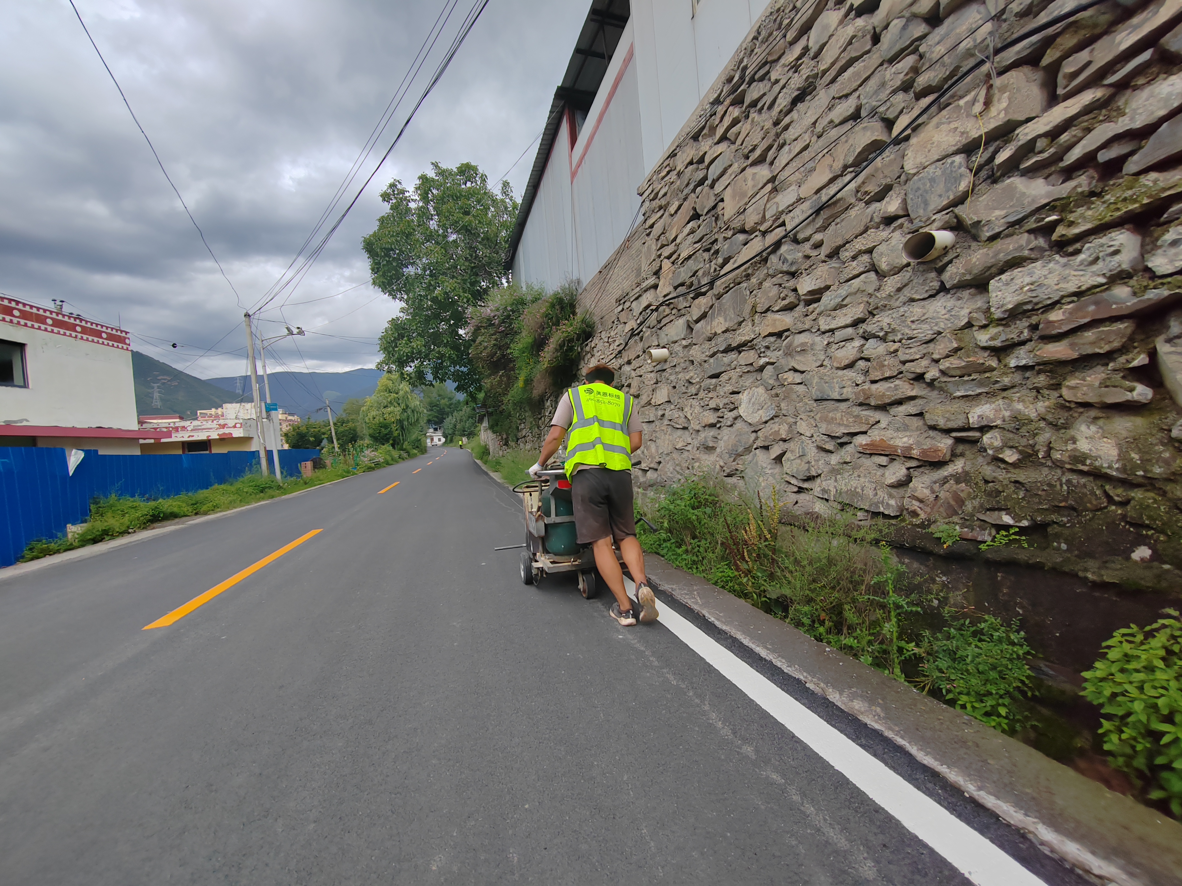 高原地區(qū)道路標(biāo)線長(zhǎng)效耐用施工方案